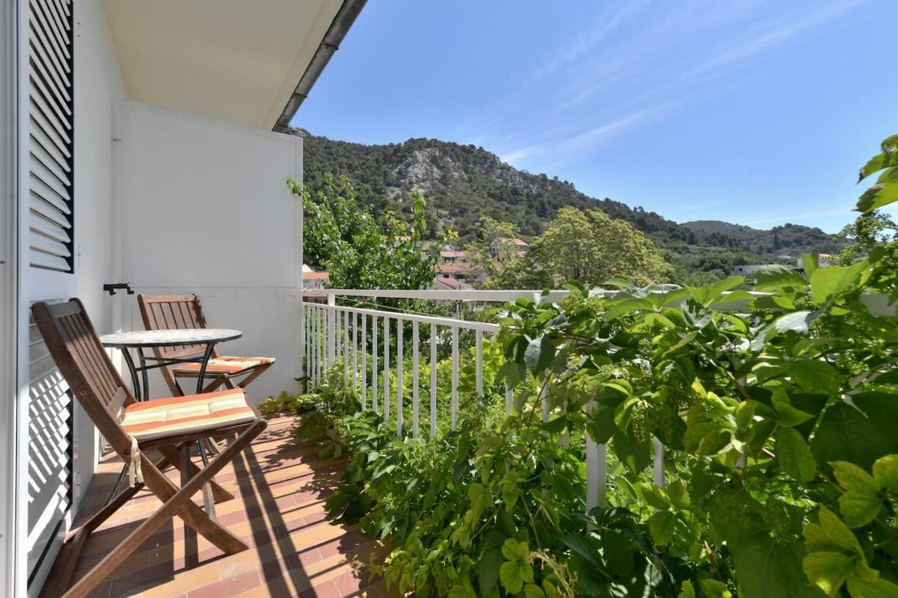 Luka'S House - Zf Hvar フヴァル エクステリア 写真