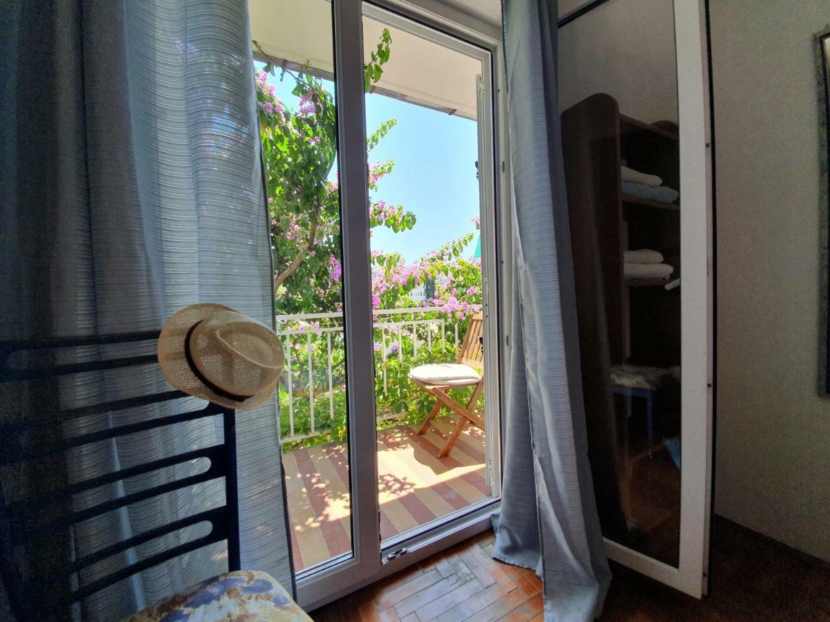 Luka'S House - Zf Hvar フヴァル エクステリア 写真
